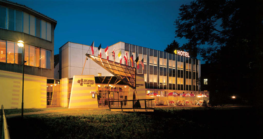 Hotel U Tri Lvu Ceske Budejovice Exterior foto