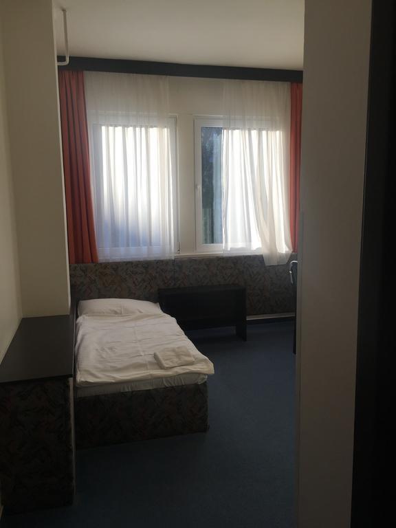 Hotel U Tri Lvu Ceske Budejovice Exterior foto